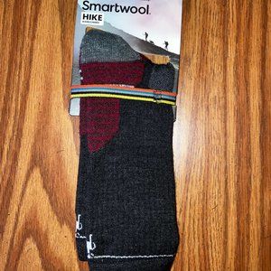 Smartwool Merino Wool Socks Unisex Large Hike Light Cushion Mid Crew Red/Black